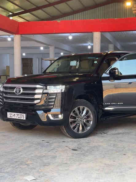 سلام عليكم 
للبيع لاندكروز 2023 بريم اسود ماشيه 26 الف 
مكفوله كفاله عامه رقم بغداد السعر 690 
بسمي العنوان نجف للستفسار 
رقم الهاتف ***********
***********
