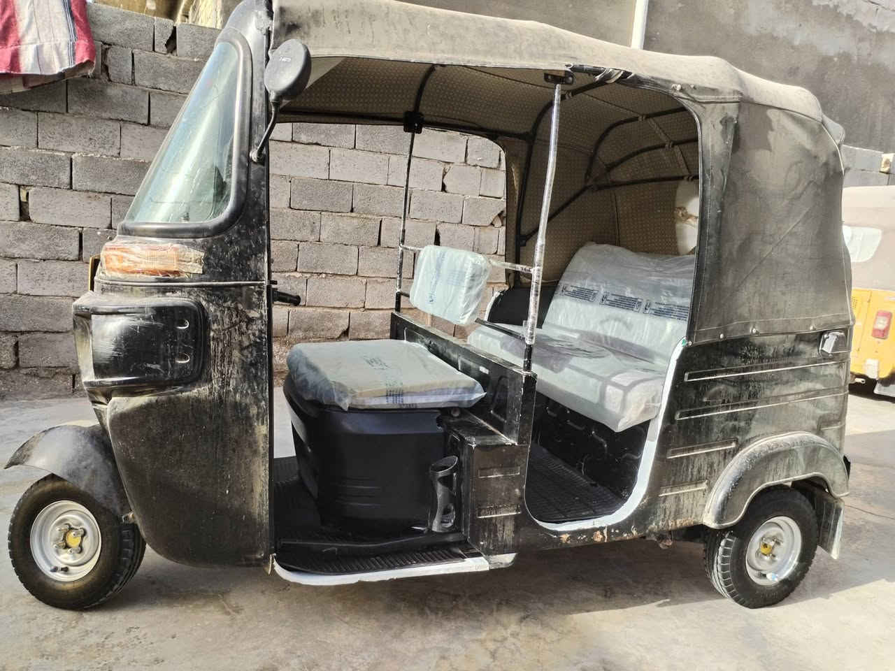 تكتك 20 مكفوله مال جنه رقم وسنويه وتحويل ثاني يوم مكاني كوت الشراي يتصل بيه خير ويدلل البياع شراي اعبر مابيعلك ***********
