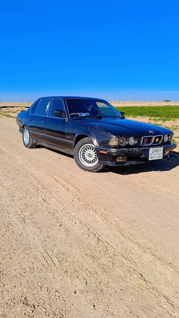 سلام عليكم بي أم 735بالدي
موديل 89سنويه صقطى شرط تحول رقم اربيل
 كير عادي كير محرك شرط 
بجم عريض تخم ليتات جداد عليه اكلوبات زنون شرط اله تعمي
بس كش سائق كايم شوي جالد منه 
4جام كهرباي شغال 
تبريد شغال 
4تيارت بأتي جديد 
كهربيات كلها شغال مابي نقص 
بس ضربه خفيف بالصندوك بيها موجود بالتصور اتشوف ضربه داعميه واره ماكو 
سياره مالبيت مامتعوبه امجودره نايمه على كد شغل اطلع بيها 
سعر 45بي مجال ***********موشراي لا يتعبني 
لاتصير براسي ابو معارض بالتعليقات ماعجبك اعبر منشور كل تفاصيل سياره مكتوبة  مكاني كركوك
