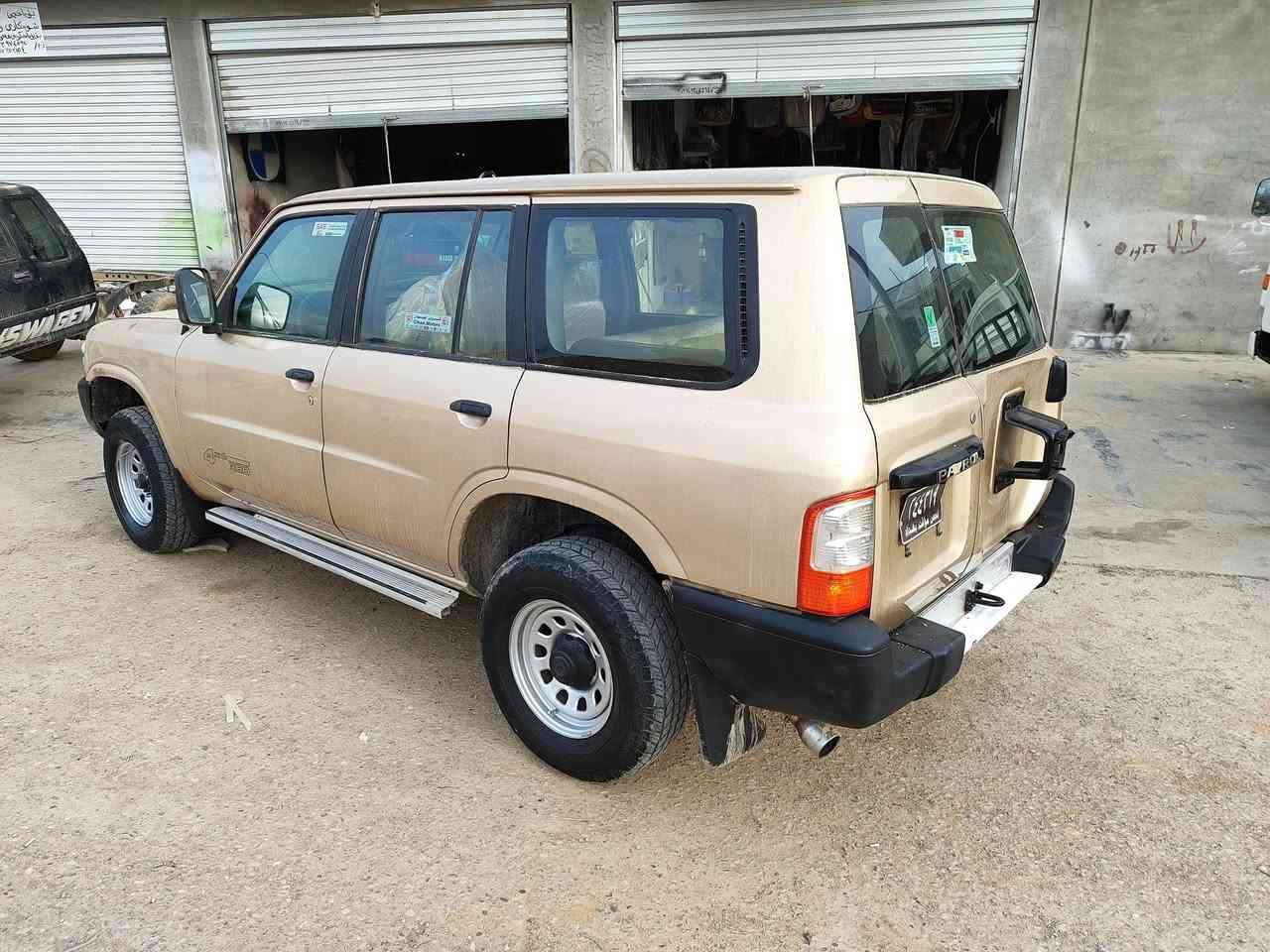 پتڕۆڵ بۆفرۆشتن مۆدیل 1998استرادخاس  ئاڕم پلاسیک سلێمانی بەشەرتی غرامەو ئەوەلیات  سەیارەکە فول عادیە یەک شوێنێ نەتەقیوە ناوبەتانەو دەرگای دواوەش سەیارەکە حیزام سبوخە چەکوش بەگیانیەوە نیە هیچ هیچی پێوەنیە ناوبۆرە ناوی لەسەر بیلاد ماوە هەموگیانی بەشەرت چوارتایەی شازی لەسەرە بەدوای مەسرەف مەگەرێ سعرتەلەفون بکەن ***********اسیا***********
