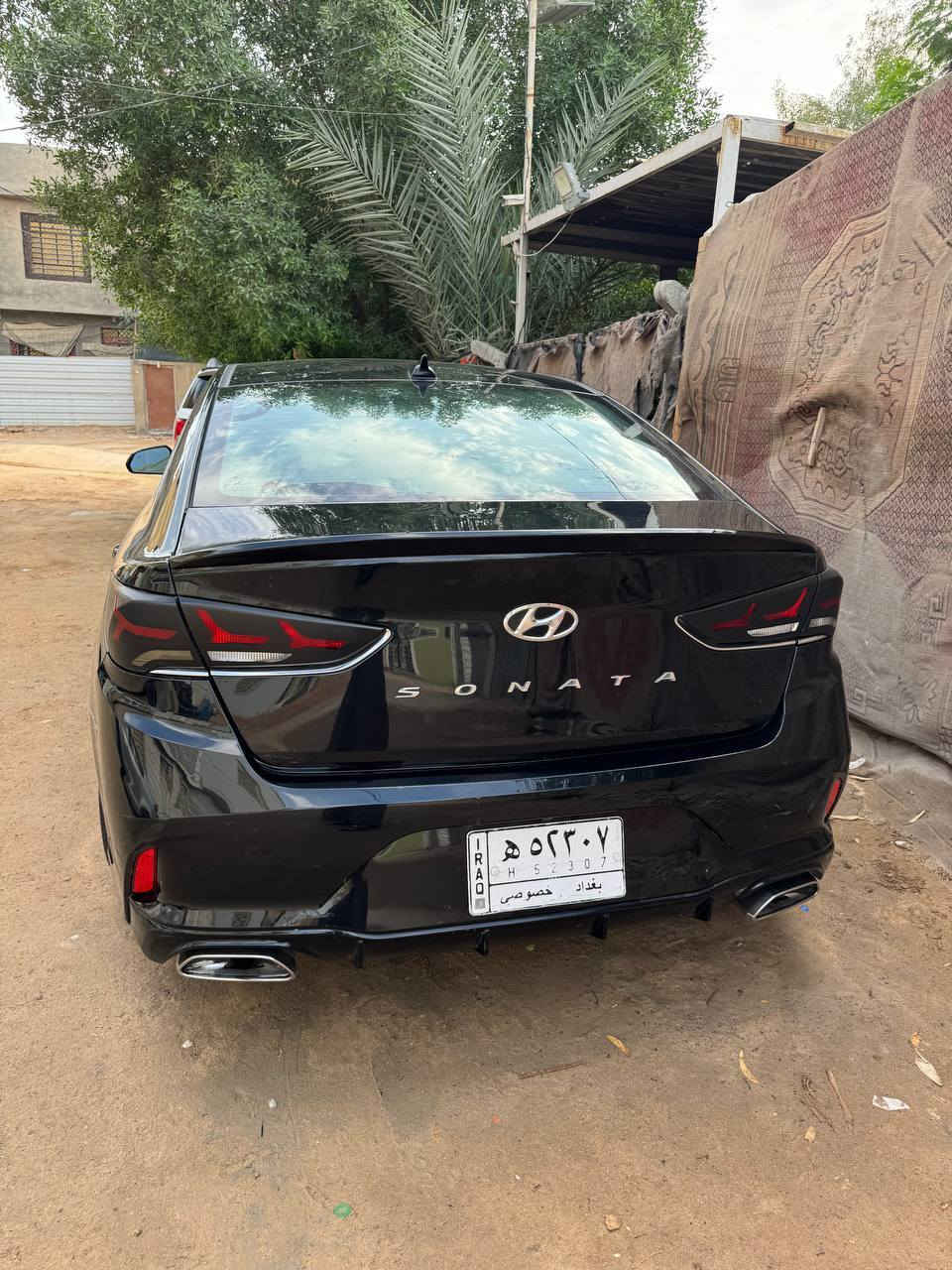 سوناتا 2018  فول1/1 رقم بغداد
 امريكي لون اسود ، شادلها منضومة غاز ،صفرر ادوانز طلقه السياره 80 لتر تفويلتها ب10 الاف ، فتحه بصمه تشغيل بصمة ابواب، بصمة جنطه (4 بصمات) ،رادار خلفي وجانبي ،كشن كهرباء ،كشن تدفئه ،شفتات ستيرن ،3 انضمة قيادة السيارة، تبريد ثلج، حداديه جديده،
حادث امريكا امامي وباب خلفي ،وباب بالنجف ،ابيعلك حزام هو مو حزام لكن افضل هيج اگلك
موجود ماسنجر، واتساب تواصل وياي وعيوني الك
بيع او مراوس 
مكاني النجف
السعر 123
***********
