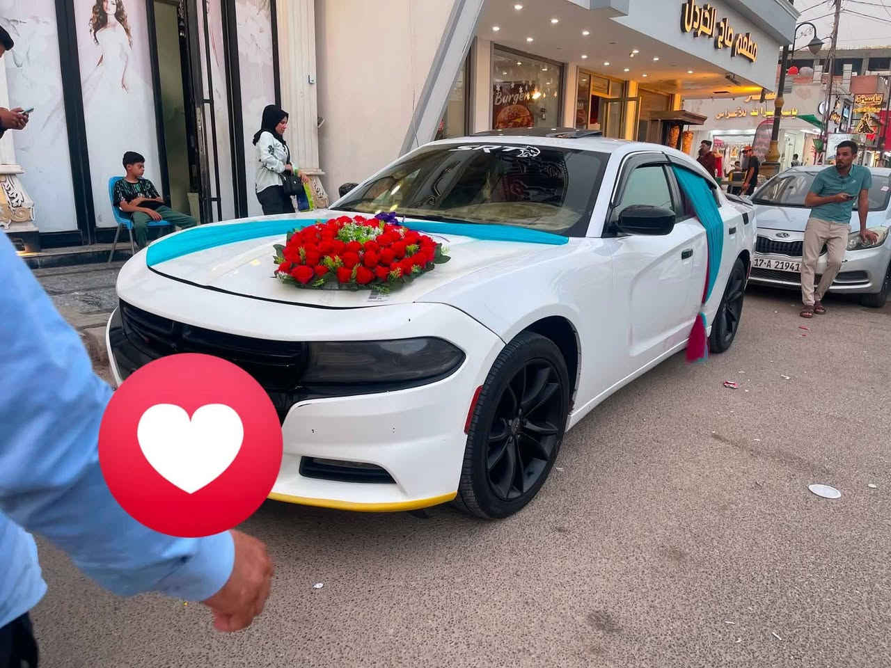 دوج جارجر
مكينه 3600
مديل 17
رقم مثنى 
بصمه تشغيل عن بعد 
كشنات كهربائي 
تبريد ثلج 
ماشيه 190
السماوه 
***********
