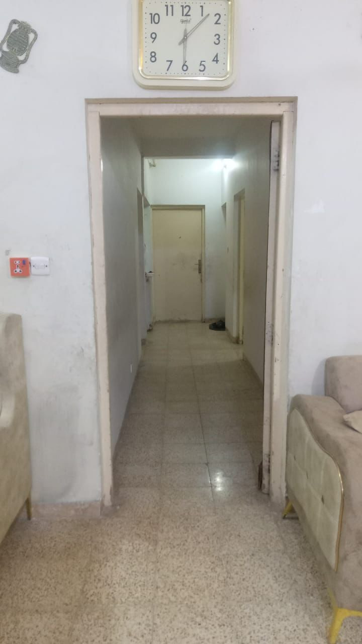 مجمع الشهيده اسراء مباشرتآ موقعه بل باب
السلام.عليكم 
شقة للبيع في مجمع الشهيدة إسراء
📍 الموقع: مركز المدينة – محافظة واسط
▪️ الطابق الثاني
▪️ مذكورة بالعقد
▪️ مساحة الشقة: 150 متر
▪️ العمارة: A8
▪️ رقم الشقة: 11
تتكون من:
🔹 3 غرف نوم
🔹 صالة
🔹 مطبخ
🔹 صحيات
💰 التسديد الشهري: 145 ألف
💰 المسدد: 21 مليون
💰 المتبقي: 9 مليون
🔸 الشقة مؤجرة حالياً بـ 250 ألف شهرياً
💵 سعر البيع: 33 مليون قابل للتفاوض
للاستفسار والمشاهدة يرجى التواصل خاص 📩


**إذا كنت صاحب هذا الإعلان وتريد حذفه لأي سبب، رجاءا أرسل رسالة إلى الدعم الفني**
