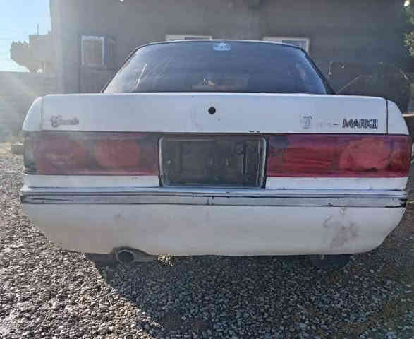 السلام عليكم 
مارك مسطرة ما مسجل ما مكصوص
كير محرك شرط(محرك ونجي) 
طخم ٤ تايرات جدد صدر نص عمر باتري جديد
السعر 14 وبيها مجال
العنوان الزاب ***********
