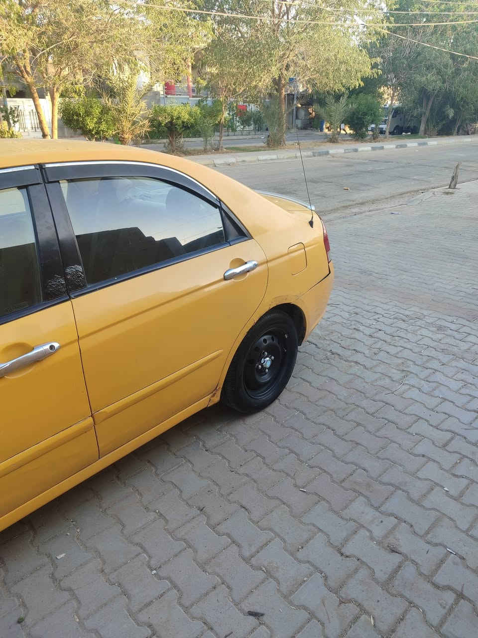 السلام عليكم سبكترا موديل 2008 وارد امريكي حادثها جاملغ وبنيد بدون دواخل ليبل واحد
محرك 2000 كير ومكينه خير من الله تبريد ثلج 
حداديه جديده السياره ما ناقصه شي رقم مميز بسمي تحويل ثاني يوم
السعر 72 وبيها مجال مكاني كربلاء المقدسة 
***********
