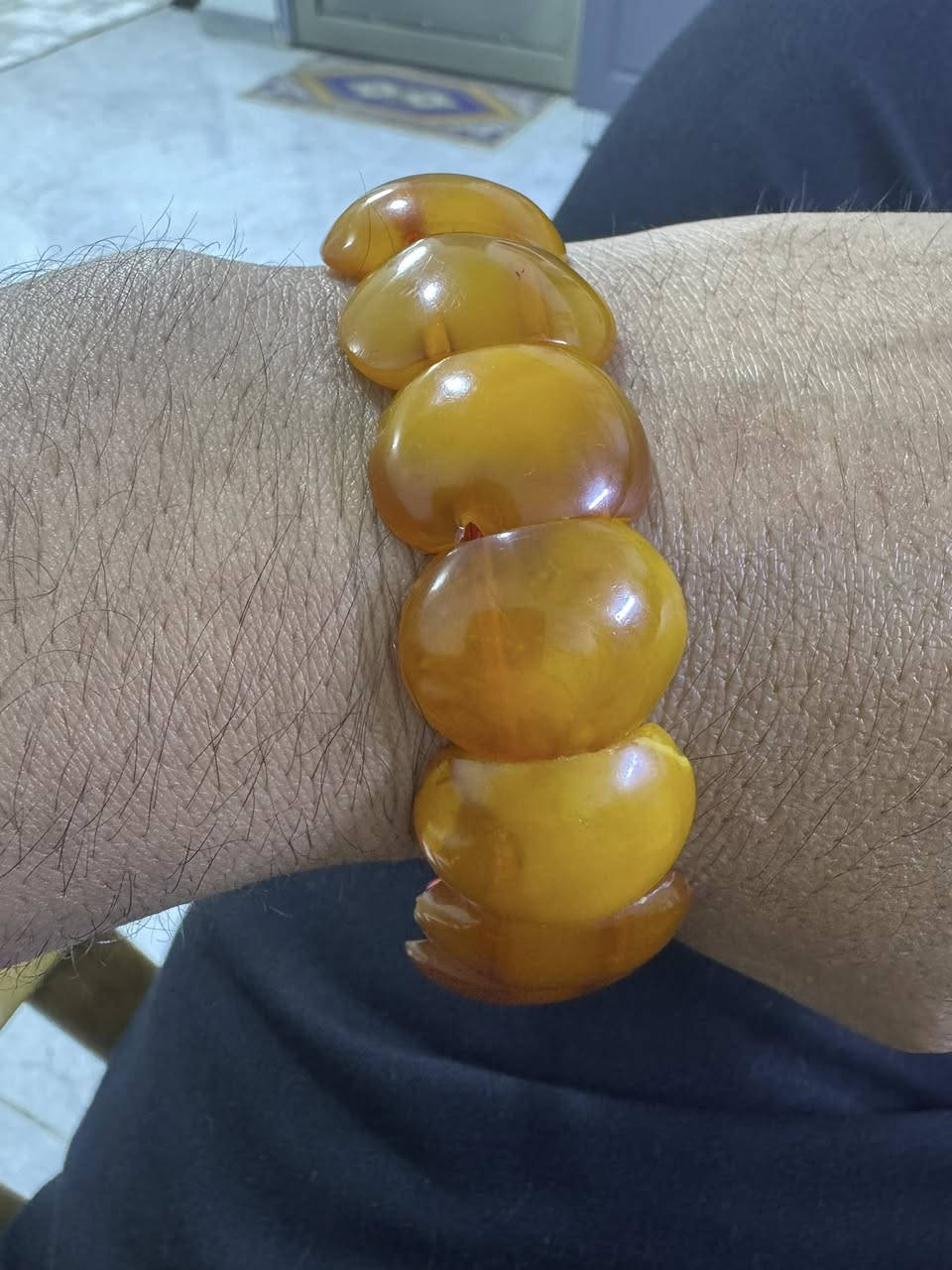 سوار كهرب الماني  قديم 
‏
سعر الغرام 15 دولار 
الوزن  21  غرام


**إذا كنت صاحب هذا الإعلان وتريد حذفه لأي سبب، رجاءا أرسل رسالة إلى الدعم الفني**