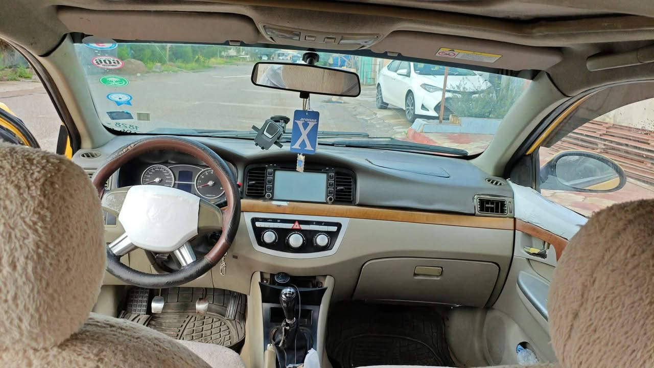 السلام عليكم سياره للبيع او مراوس
ليفان موديل 2013
رقم بغداد ابشرط التحويل
محرك 1600كورلا ابشرط كير عادي
تبريد وتدفئه شغال
قطعتين الظرر بدون دواخل مكان
مكان سياره ديالى قضاء خانقين
سعره 43وبي مجال 
***********
