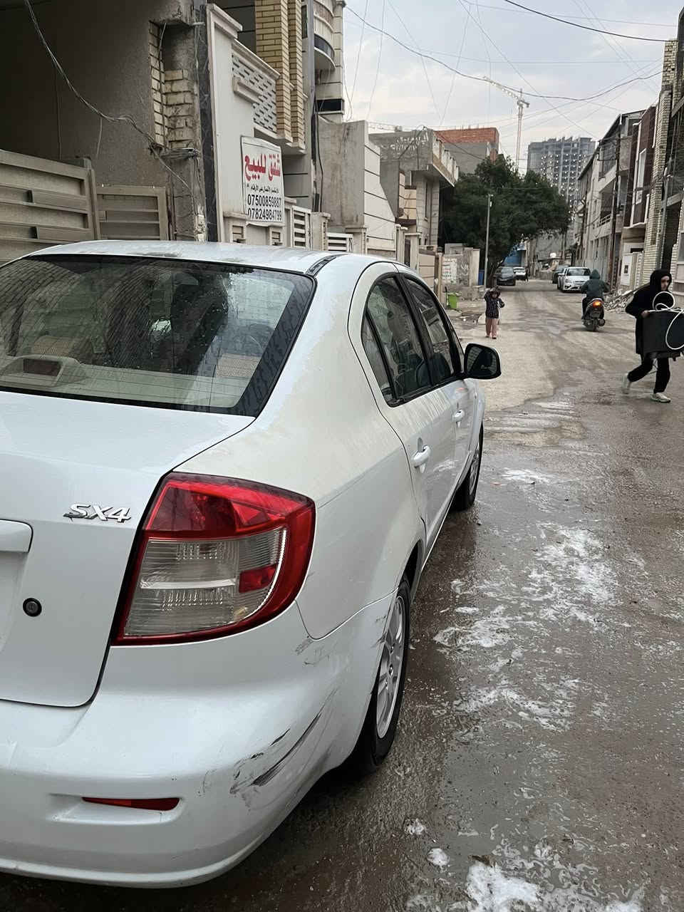 السلام عليكم 
سزوكي يابني sx4 2014
محرك 1600
السيارة خير من اللهمال بيت عليهه ادامة كاملة  كير محرك تبريد ثلج كله بشرط 
حادثهه باب الورة عكس السايق والجاملغ الي يمة  حادثهه كلش بسيط  بس  انرشن صبغ 
السيارة بسمي  سنوية مساقطة رقم بغداد 
السعر 74 
الرقم 
***********
