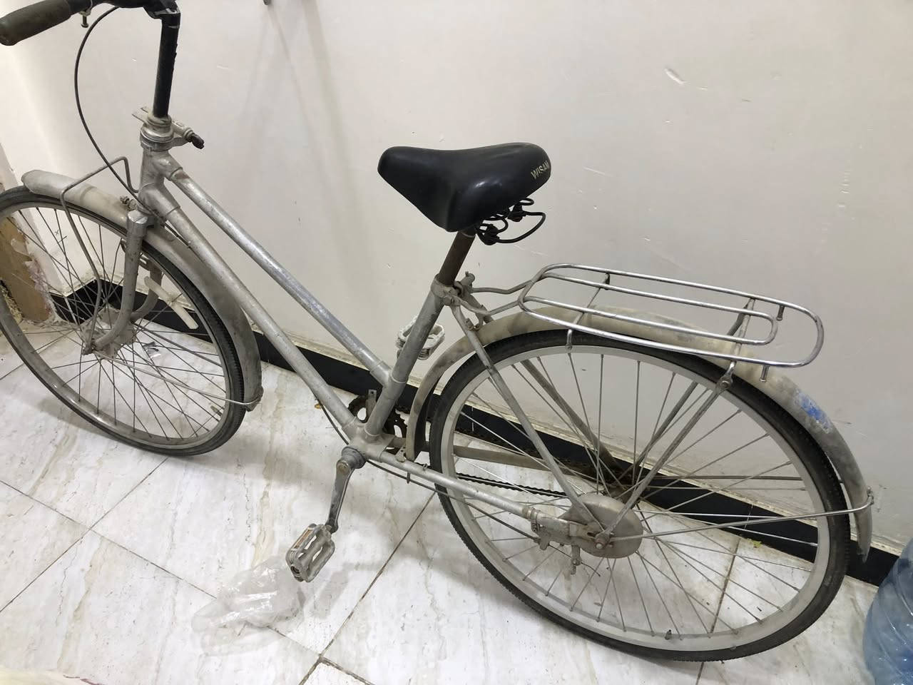 بايسكل ياباني اصلي يجي ويا قفل ستيرن سعر خاص


**إذا كنت صاحب هذا الإعلان وتريد حذفه لأي سبب، رجاءا أرسل رسالة إلى الدعم الفني**