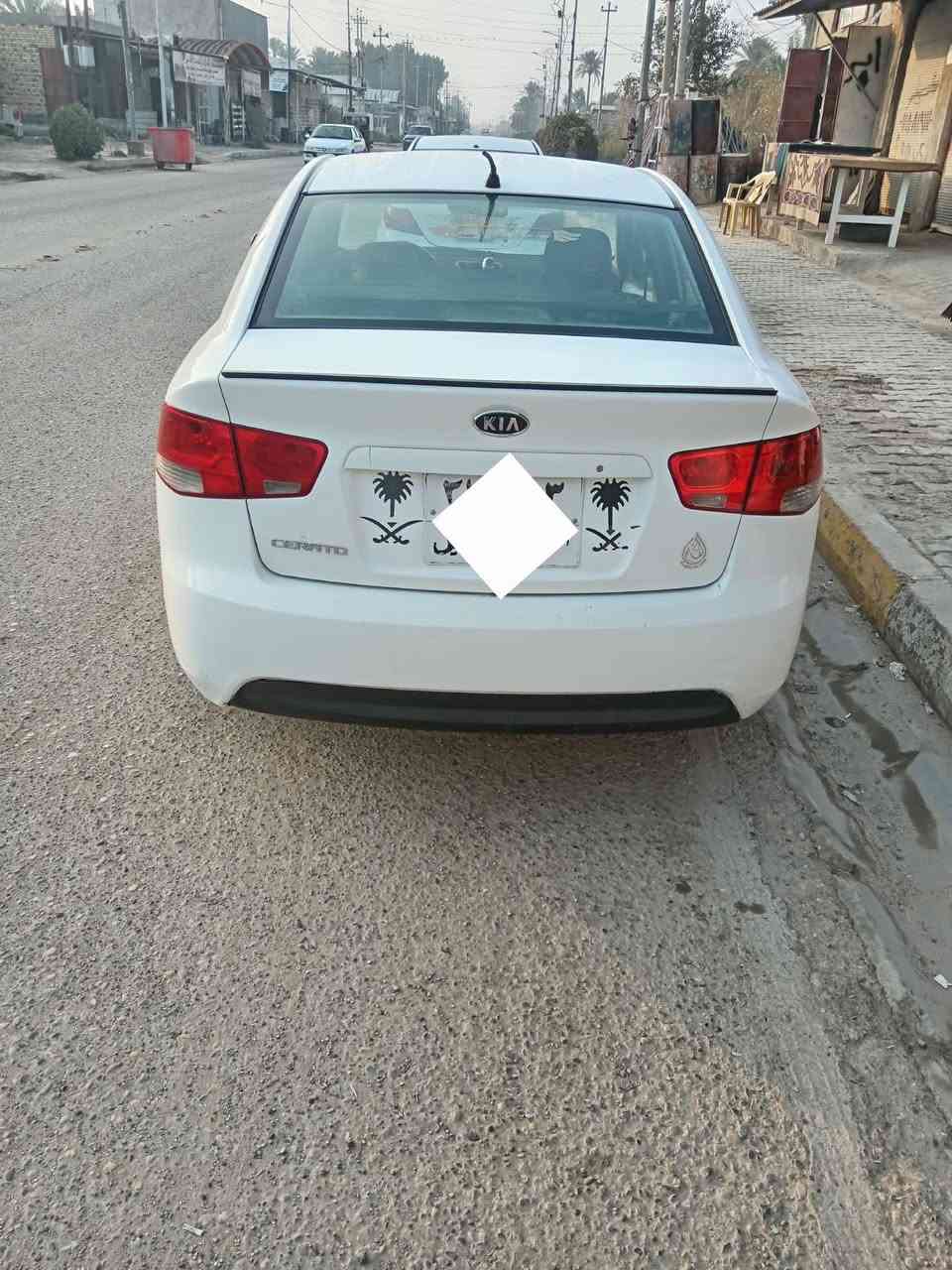 سيراتو 2012 خليجي 
قطعتين صبغ 
كير مكينه حدادية تدفئه تبريد تخم تاير كله جديد كفاله 
سعر ٨٨ وبيه مجال قليل جدا 
للأستفسار.  ***********
المكان ديوانيه شاميه صلاحيه
