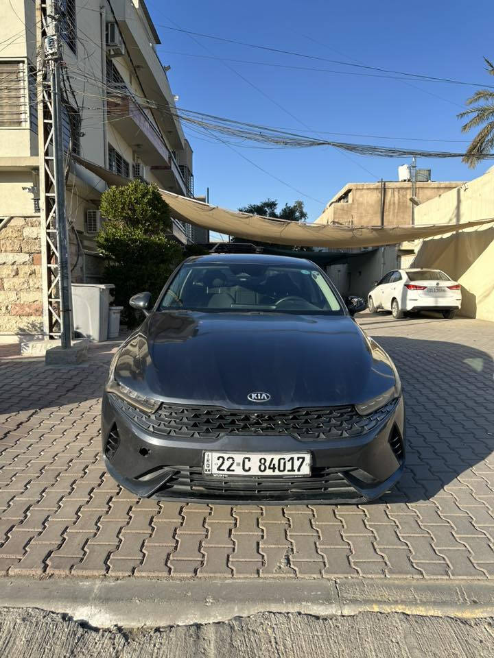 كيـا K5 موديل 2021 امريكي
وراجع سستم فقط
رقم اربيل بأسمي تحويل ثاني يوم 
 

السياره حادثهة امريكا خشم البنيد وهنا صار بيها باب وجاملغ عكس السائق مبدلات  وباب السائق بارد يرادلة تصليح بسيط
شواصي ولغد مكفول    
ماشية 140.000 Km 

المواصفات نص فول 

1- لدات امامية نهاري 

2- شاشة حجم كبير 

3- رادار امامي وخلفي بريك طوارئ

4- هاندبريك بصمة

6- لايتات زينون 4 عدسات + لد امامي

8- تبريد شاشة منفصل 

10- سياقة الكترونية + تحديد مسار 

16-اوتو هولد للتوقف الالكتروني بل ازدحام

17-  ثيمات وخلفيات للشاشة تتغير 3 الوان 

18- الماسحات نظام الاوتو (اثناء المطر تمسح لوحدها)

19- محرك 1600 turbo تعجيل رهيب وبدون دوانز 

20- اناره ترحيب 

21- بصمه تشغيل + بصمه ابواب 

22-صندوق بصمه ذكي يفتح عند الاقتراب 

بيها نواقص لايت اماي عكس السائق وكفر مراية 
السعر 13.600$ بيها مجال بسيط 
للتواصل ***********
