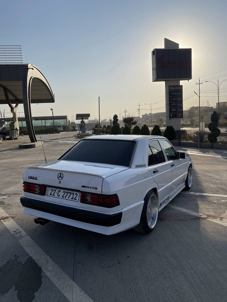 مارسیدس ١٩٠
مەکینە ٣٢٠
مۆدێل ١٩٩٢ 
سڵایت
شاشە ئایپاد 
گێر عاسی
چوار تایەوویلی نوێ
حیزام بۆیاخ بەس بۆ جوانی 
بەشەرتی فیتەر گێر و مەکینە و ئەکسل و تەقەوڕەقە
سەنەوی و ڕەقەم تا ٢٠٣٠ بە ناوی خۆمەوەیە
نرخ : 80 وەرەقە و مەجال
***********
