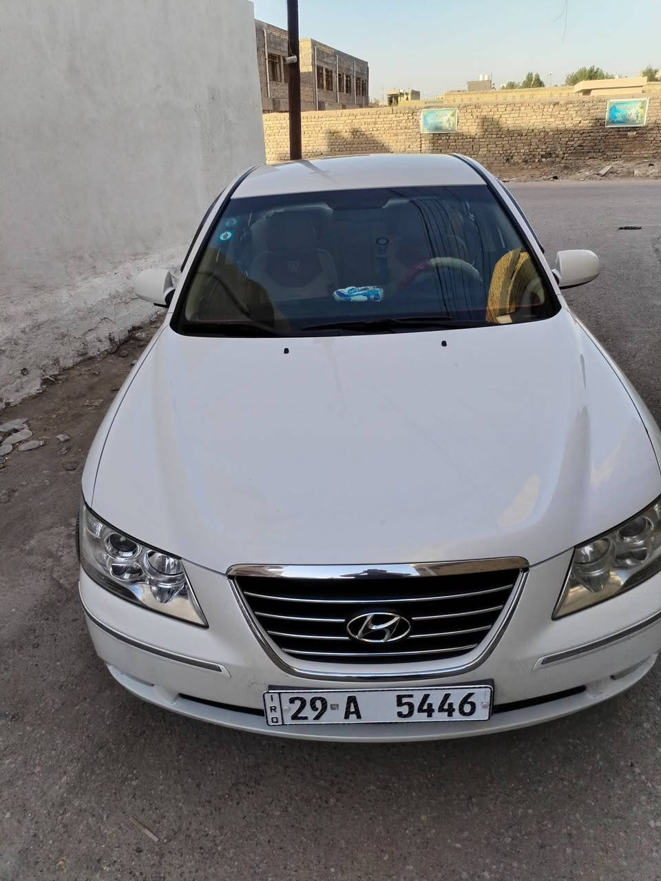 سوناتا مديل ٩ خليجي مكينه ٢٤٠ حداديه جديده تبريد شرط تايرات جدد سياره كامله وجاهزه من كلشي بيه ضربه بل باب ربع الباب او بيها جوملغ عندي سونار مالته رقم واسط عندي وكاله وراعيها يداور يريد مامطلوبه ولا ربع لامرور ولا اي شي مكانها الشطره *********** سعرها ١١٩ بيها مجال بسيط
