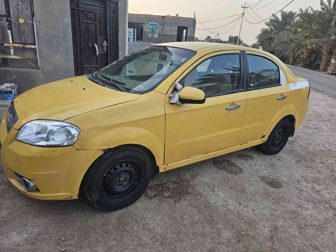 السلام عليكم
أفيو 2009 

رقم نكليزي بسمي 

محرك  1600

نضافة مثل ما موضح ب صور 

للتواصل *********** 

بيع او مراوس#  مكان سماوه
