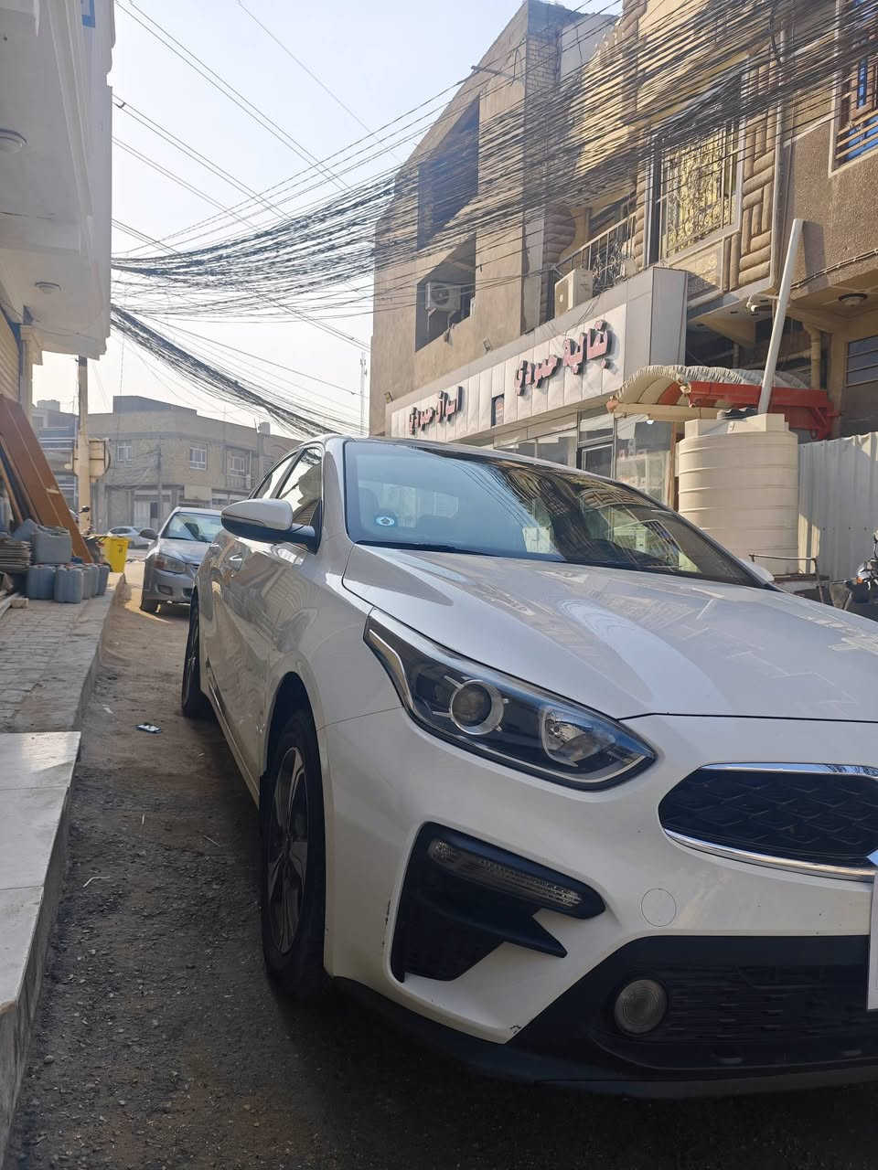 للبيع كيا سيراتو 2021 
مكفوله كفاله عامه 
كلش نضيفه السياره وشرط الفحص 
كامل مواصفات 1/1 
سعر 150 بيهه مجال قليل

مكاني كربلاء 
رقمي ***********
