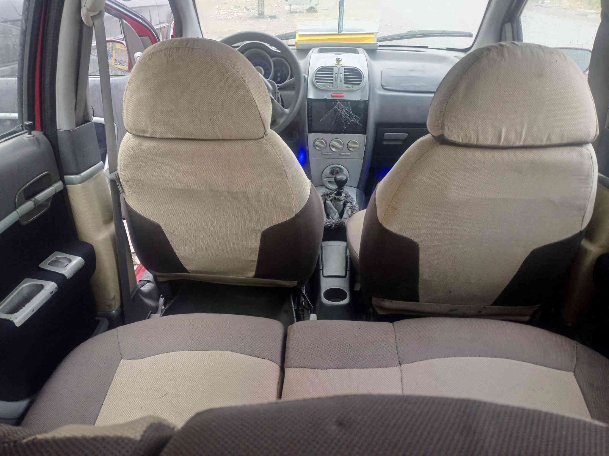 شيري A1 موديل 2011 رقم نينوى مشروع وطني شرط التحويل كابون بانزين بدون ظرر وبدون صبغ محور محرك وكير وظفيرة كاملة استرا 14 قيق اسود مجول مال كصة جديد وشرط تحوير درجه اولى امشي السرعه التعجبك بيع مستعجل اتصل على الارقام *********** وتفاهم مع صاحب السيارة الشرعي .
