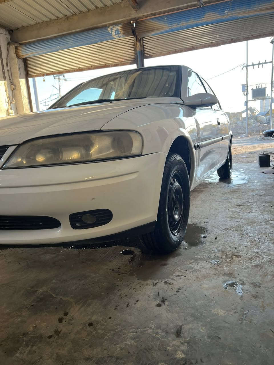 أوبل فكترة Bموديل 96بيهة اربع قطع صبغ سيارة حلوة لبادية كهربائيات مكينة كير صدر جديد مكينة دوش مو بخاخ بيهة ملاحضات بسيطة رقم تليفون ***********
