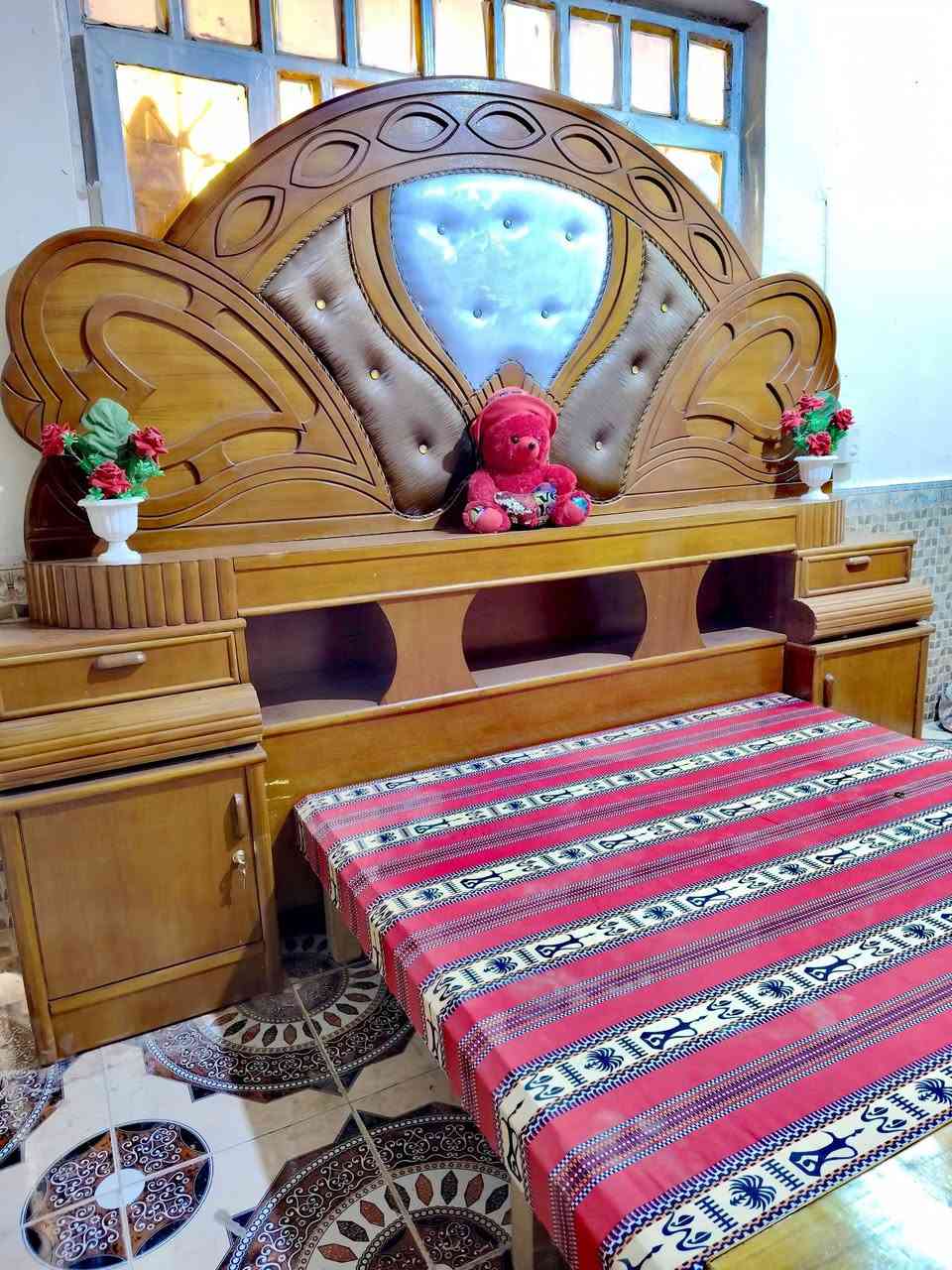 غرفة اخشاب صاج تسكام تسكام درجه أولى غرفه نضيفه ام الخمسه طابقين كنتور دور دنك جراخه جربايه ست رجلين دوشمه وترتيب ضهر جرجوبه براغي ملحقات كامله للبيع الديوانيه اتصال ***********
