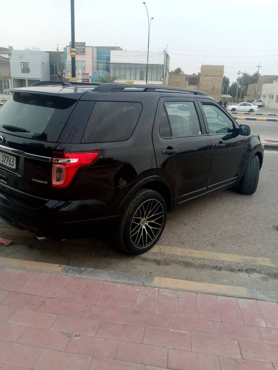 ياالله السلام عليكم فورد اكس بلور موديل 13 للبيع او امراوس حسب القطعه وارد امريكي بيه قطعة واحدة باب عكس السايق تبديل فقط موحرك جديد 6 سلندر تبريد ثلاث قطع حساسات خلفيه سياره حلوه وجاهزه تخم تاير كشنات كهربائي 7 ركب رقم ذي قار بسمي انكليزي مشروع وطني اي محافظه تحويل ثاني يوم السعر 130 عنوان السياره النجف الاشرف يحب يتصل على الرقم الموجود ***********
