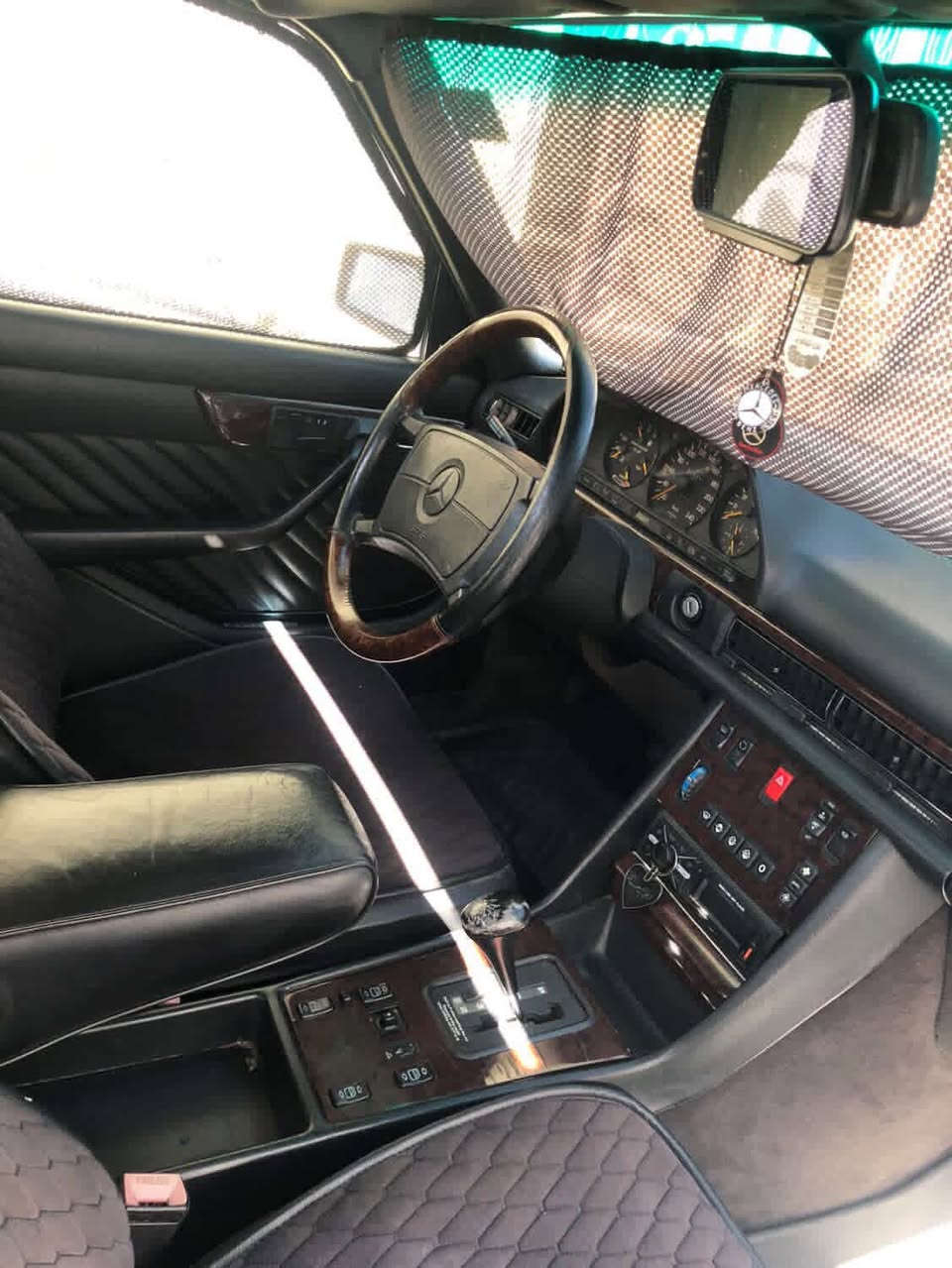 سلام عليكم 

‏سيارة مرسيدس فول مواصفات سيارة وضع شركة محرك كير بشرط  تبريد كله شغال  تفصل اكثر نتصل ع رقم مروس ‏حسب القناة 

***********
‏مكان السيارة الموصل
