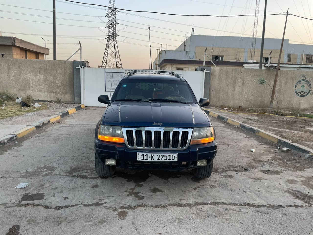 السلام عليكم 
جيب موديل 2000 
محرك 6 بلاد مبدل جديد 
رقم بغداد دولي هزه جديده بسمي شرط التحويل
 سياره خير من الله
معروضه 58 وبيها مجال 
مكانها بغداد 
***********

