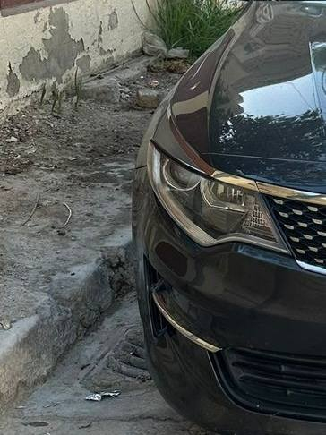 السلام عليكم
مكلف بالنشر
سياره اوبتما وارد أمريكي موديل ٢٠١٧ حادث موضح بالصور داخل المنشور
محرك ٢٤٠٠
ايرباكات سليمه بچم كبس ليات زنون شمسي ناصي زنون ثلجي عالي
دوشمه جلد ارضيه جلد
رقم شمالي اربيل جديد سنويه بأسمنه
المكان بغداد
السعر ١٣٠
للاستفسار الاتصال صاحب السيارة ***********
