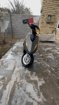 السلام عليكم من رخصة الأدمن ماكس عدله ٤٩ بلاد مكينته سبانه ما طاختهه تجي وتشوف بعينك بيهه تزويد خفيف شوفت عينك بيهه كلج خلفي رياضي دراجه حلوه مرتبه وبلاديه مابيهه نقص كهربائيات شغاله كلهه علق واطبلك خاص أو اتصل عل رقم ***********
