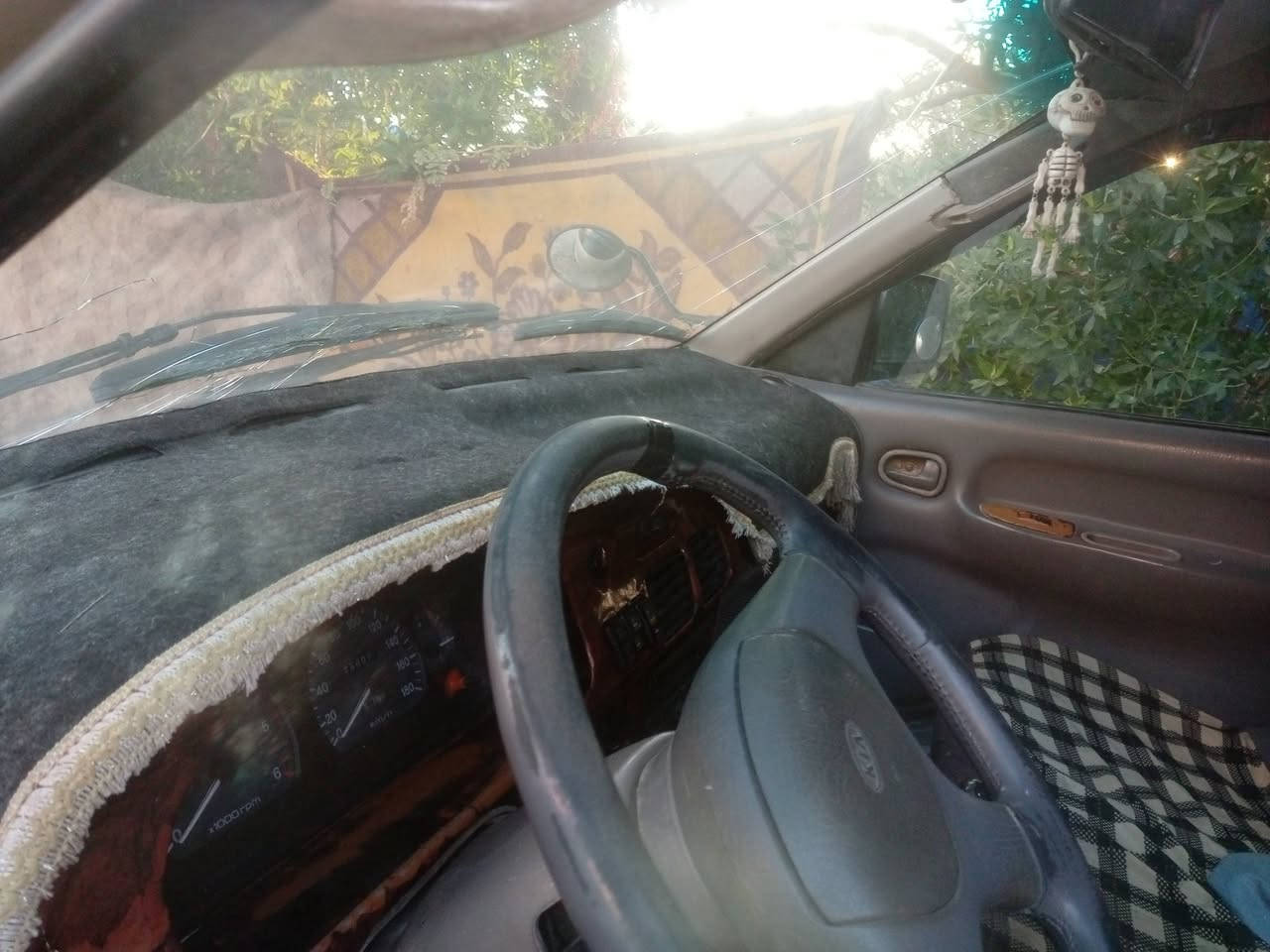 السلام عليكم ابريجو رقم بصره انكليزي سنويه ما صاقطه وصل وبحث جدد مكينه بيها بخار بس  مديل 2002   *********** بي وتساب
