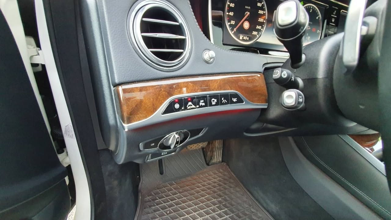 مێرسیدس ٢٠١٧ S class  کلاس دیزل   سپی فول فول  ٦ دوگمە ، مواسفات ئەوروپی فول زەمان بێ بۆیاغ بێ شوخت بێ ساردی بێ تعدیل ١٣١٠٠٠ کم ڕۆشتیە  ٥ ساڵە لای خۆمە ٤٢٠ وڕقە    *********** هەولێر أربيل, العراق
