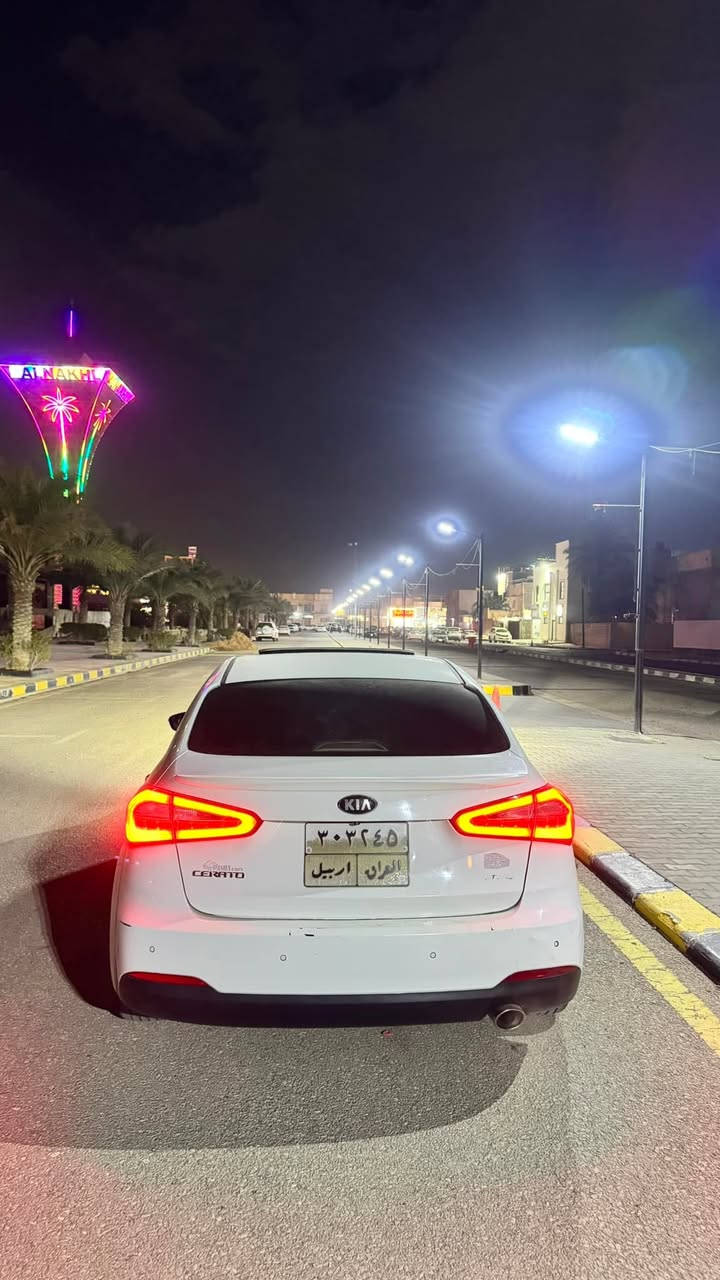 سيراتو ١٣ شكل ١٤ 
فقط بنيد صبغ
VIP مكينه ١٦٠٠
١١٩$
***********
نجف
