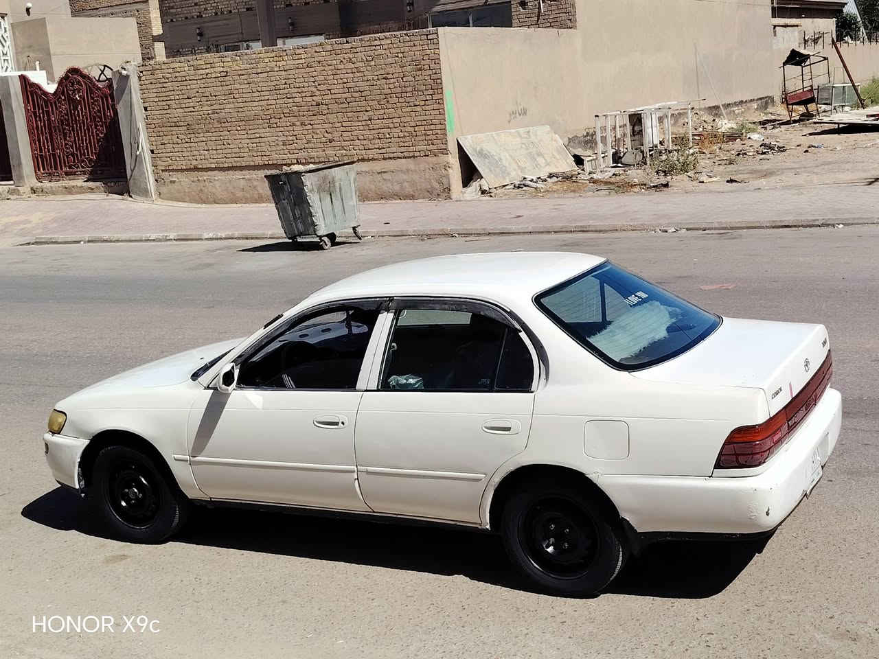 السلام عليكم سياره يسره بلادي سياره مال جناي تخم تاير جديد  +دواخل كله جديد سياره مرتبه  رقم بغداد سنويه ما صاقطه جاهزه مكاني واسط نعمانيه *********** هاذه رقمي شراي يخابر ويدلل
