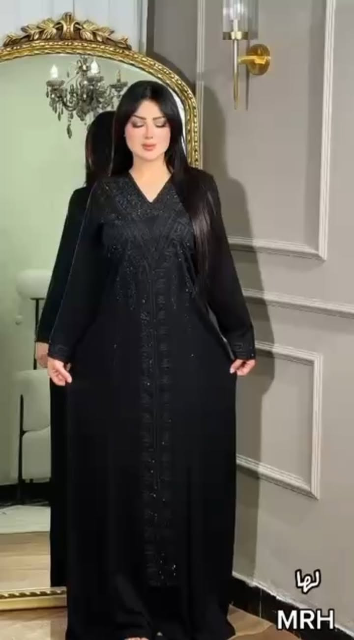✨ الدشاديش السود النسائي وصلت ✨
ستايل يجنن وخامه تخبل 🤍

🖤 قماش كابوي مطاط أصلي — درجة أولى
🖤 سواد فااحم وثابت يطلع فخم باللبس
🖤 مريحة جداً ومرتبة ع الجسم
🖤 تفصيل ناعم يلبق لكل الأذواق

والأحلى من هذا كله 😍
💰 السعر فقط 18 ألف
بينما نفس الخامة بالأسواق توصل لـ 25 ألف وأكثر!

✔️ فحص متوفر
✔️ تكدرين تتأكدين من جودة القطعة قبل الدفع بكل راحة

الكمية محدودة والبضاعة تخلص بسرعة 🔥
لا تفوتج القطعة إذا تدورين فخامة بسعر مرتب �


**إذا كنت صاحب هذا الإعلان وتريد حذفه لأي سبب، رجاءا أرسل رسالة إلى الدعم الفني**