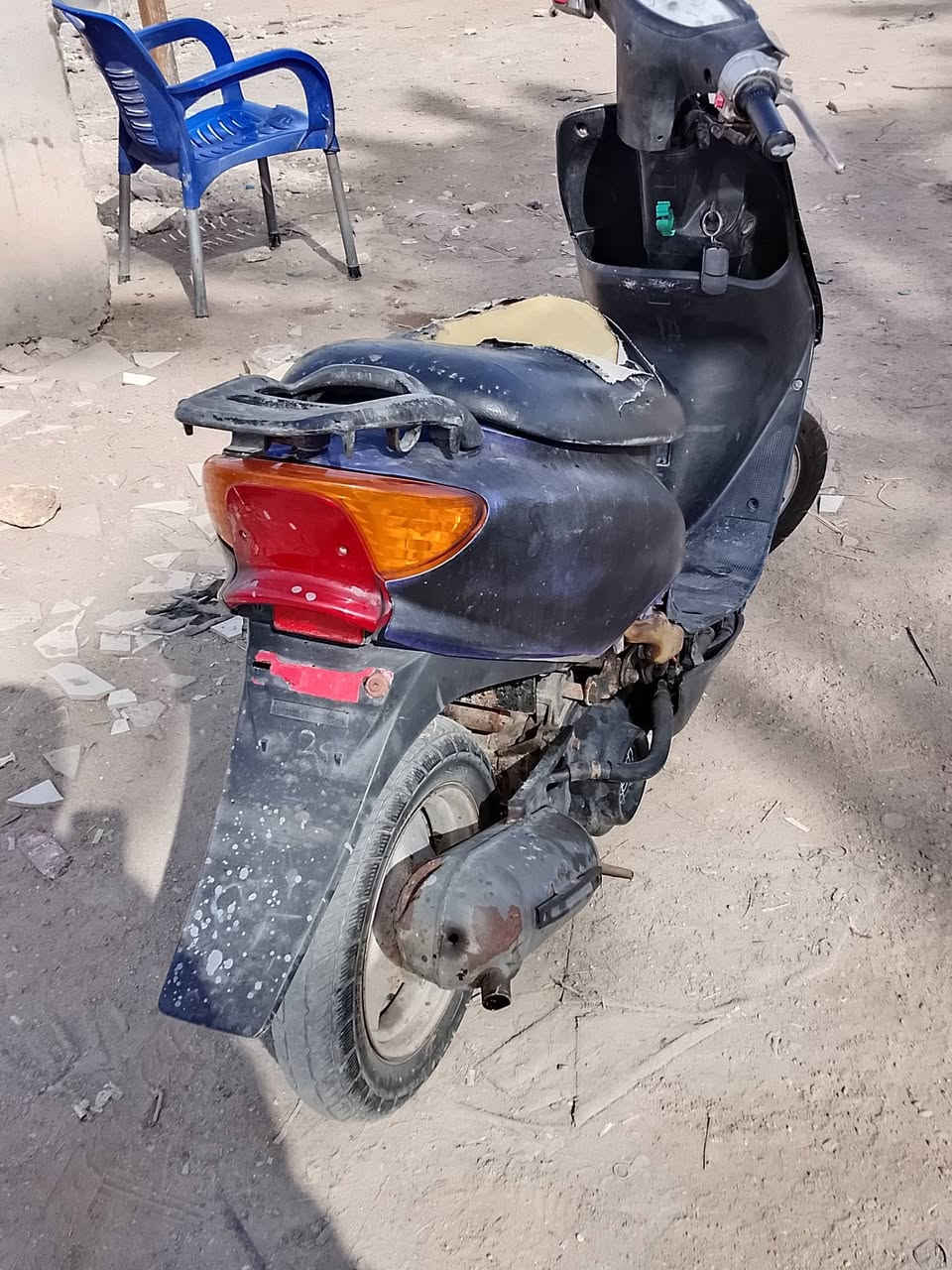 سلام عليكم عصفوري للبيع اوراق مكينه مفتوحه مرا وحده الدراجه كهرباياته كله شغاله لايت او هورن وشاير زوج تاير جديد عوزه ترتيبات قليله السعر ٢٠٠ او بيه مجال قليله العنوان العوفيه للاتصال *********** متواجد عل فيس رقم الواتساب ***********الشراي يدلل
