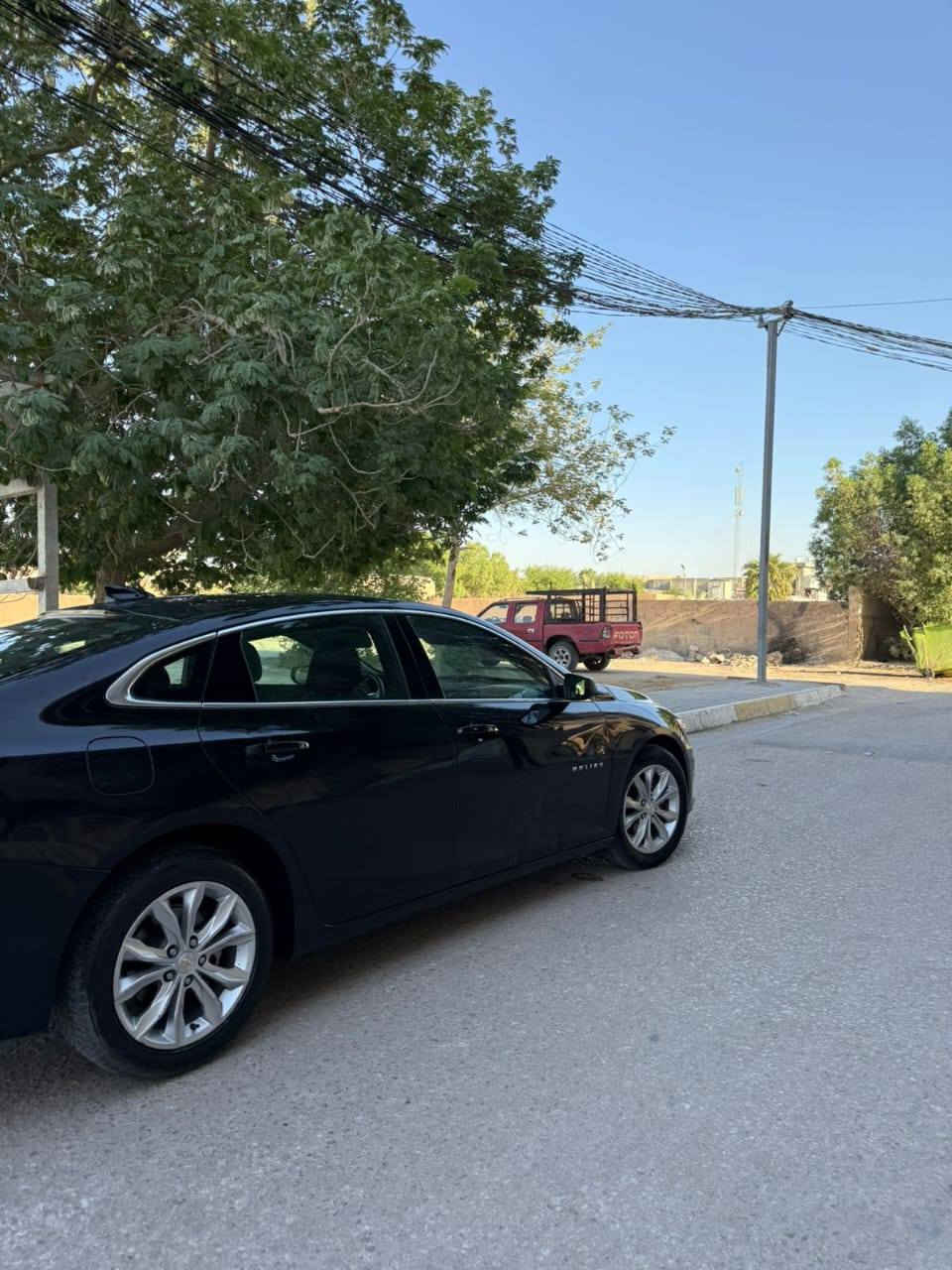 السلام عليكم 
ماليبو موديل ٢٠٢٣ 
رقم اربيل 
لون اسود
السيارة ماشية ٥٨ الف ميل
جاملغ جهة السايق وشويه بالبنيد
نظام ABS 
محرك 1500 تيربو 
مانع انزلاق TCS
مقعد السائق تحكم كهرباء
تبريد قطعتين 
مثبت سرعة 
حساسات  خلفيه
بصمة تشغيل 
بصمة ابواب 
سايد بريك دكمة
نظام فحص ضغط الإطارات 
كامرة خلفية 
تشغيل عن بعد 
شاشة 8 بوصة لمس 
شاشة تدعم اندرويد اوتو
شاشة تدعم ابل كار بلي 
للاستفسار ***********
