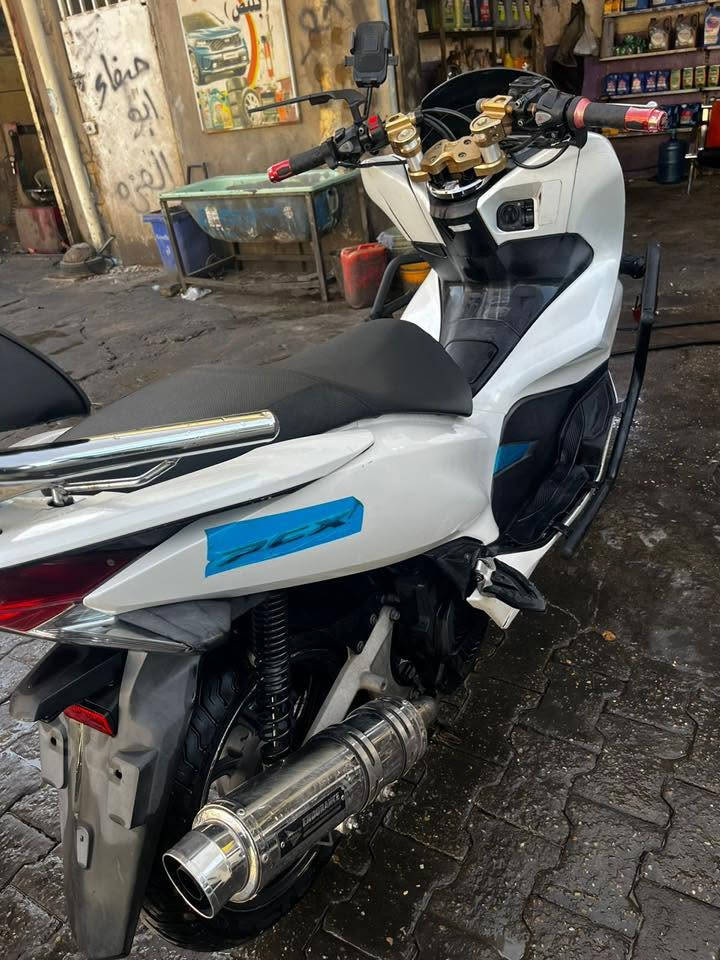 دراجه pcx للبيع
جيل ثالث وارد كوري 
الدراجه خير من الله 
درع اصلي sss
صالنصه شكل رياضي صوت خفيف كلش 
مكينه ناعمه 
استيرن اصلي حاويه ثلاث قطع 
معدل الدراجه فوك ال120 
مكاني بغداد الطالبيه

‭+٩٦٤ ٧٧٠ ٥٤٤ ٢٣٢٠‬


**إذا كنت صاحب هذا الإعلان وتريد حذفه لأي سبب، رجاءا أرسل رسالة إلى الدعم الفني**