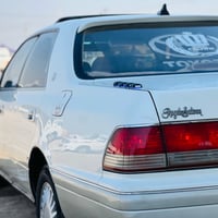 كراون راس ثور • ١٩٩٨ • ٣٠٠٠ VVT-i