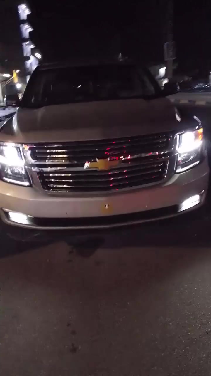 السلام عليكم تاهو 2015 LTZ  
فول مواصفات السياره بيها صبغ 4 قطع ابيعلك احزام .
اكفلك كير ومكينه 
رقم واسط مميز يوم الاحد تستلم لوحات نكليزي الجديد.
مكانه كوت مركز مدينه 
السعر 250 قفل وماعتقد اكو هيج سعر ! 
***********
