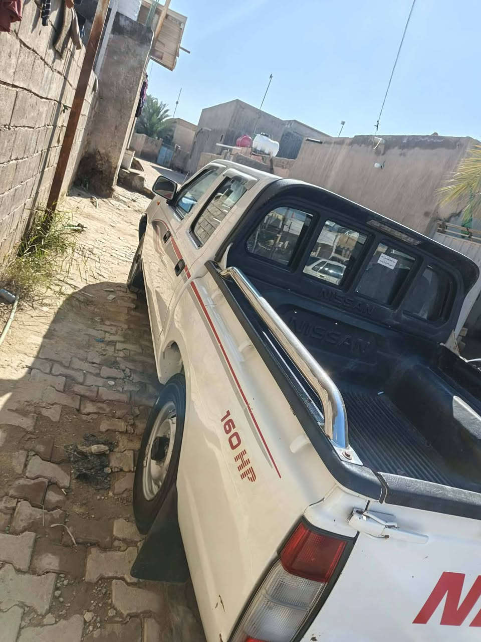 السلام عليكم
للبيع نيسان شبوط مديل 2010

رقم اربيل دولي بس السنويه ساقطه بسم كردي تحويل او وكاله ثاني يوم 

السياره حلوه وجاهزه بيها تبديل جاملغ جهة اليمين والبنيد وبارد موضح بالصور  باقي السياره مكفول  

مكان السياره نجف ناحية الحيره السعر 120وبيها مجال للشراي 

***********

ملاحظة..مكلف بالنشر هذا رقم راعيها اتصال او  واتساب
