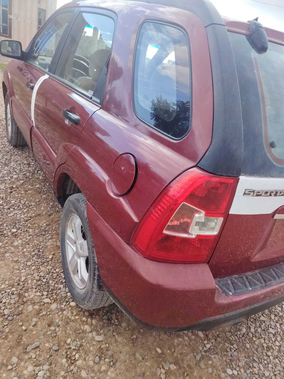 كيا سبورتج موديل 2009 گص
جاهزة من كلشي وكلها شرط 
السعر 45 وبيها مجال للطيبين  
للاستفسار الاتصال ***********
مكان السيارة الحويجة قرى الحلوات
