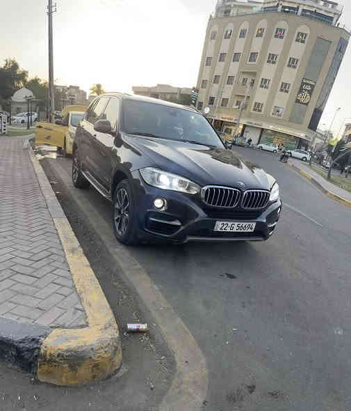 BMW X5
السلام عليكم
‏ BMW  X5
2017. وارد امريكي حادثهه بنيد فقط  بدون دواخل بدون أي شي
قطعه وحده صبغ فقط
محرك كير كفاله n55
ماشيه فقط.  43 الف  مايل فقط
بدون اي نقص جديده جدا
المواصفات : 6 سلندر 
 بانوراما
 / نظام ملاحة 
/ بصمة 
/ داخل جلد
 / بصمة 
/ كراسي امامية كهرباء وخزن ميموري /
 / جنطة كهرباء /
 لايت LED 
/ ٤ انظمة قيادة 
/ هند بريك دكمة 
/ ٣ قطع تبريد مركزي 
/ اوتو هولد 
/ حساس امامي خلفي
 / مانع انحدار 
/ مانع انزلاق 
/ ماوس تحكم بالشاشة 
/  خمس كامرات محيطيه
/ اطفاء ذاتي 
/ داخل صاج 
/ مري شفط 
/ شفتات سرعة 
/ تحكم ستيرن كهرباء 
رقم اربيل الدولي بأسمي
مكاني بغداد الأعظمية 
السعر  250 وبيها مجال للشراي كلشي اكو بالسوك حسب النظافه والجداده
للتواصل والاستفسار : 
***********
