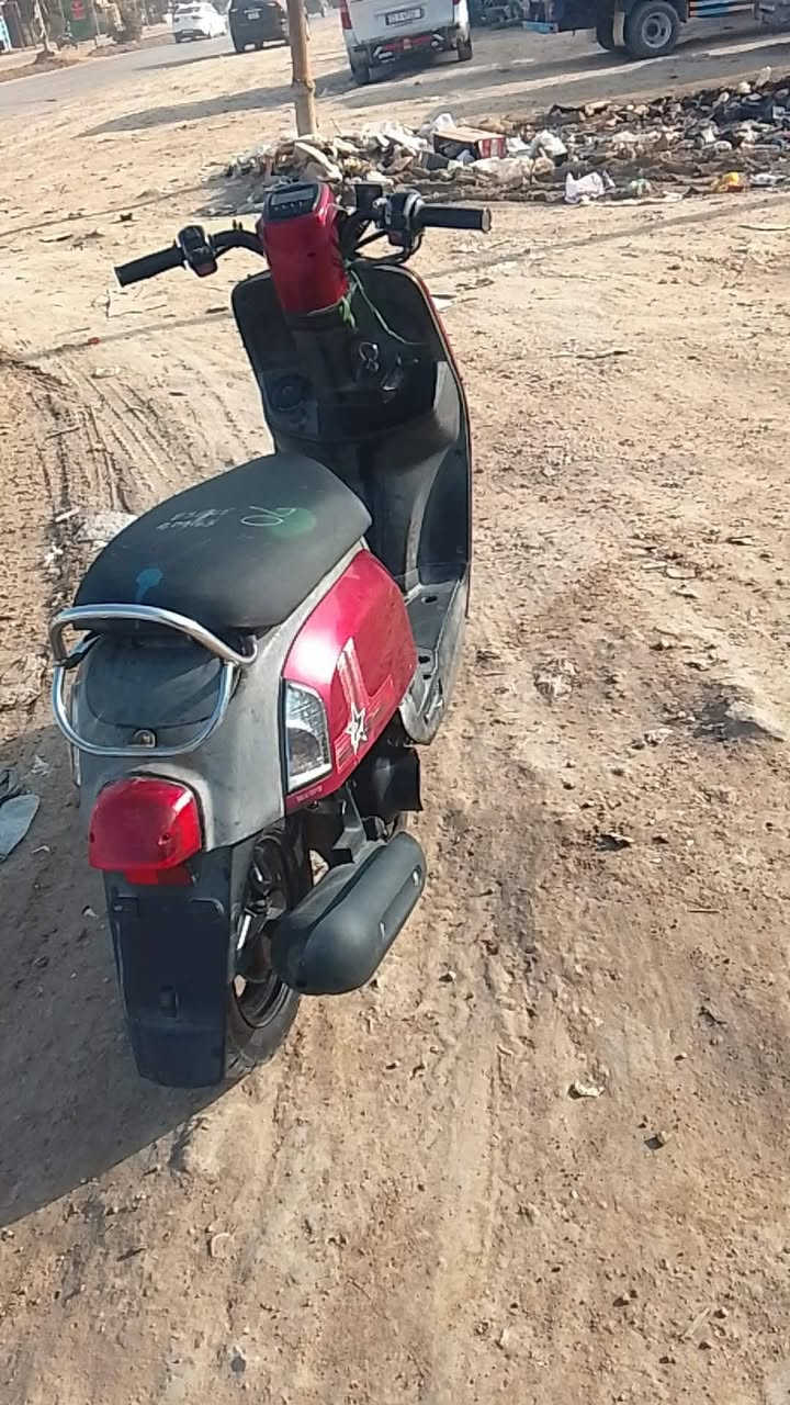 سلام عليكم شباب درجه للبيع 
مفتوحه بس ولفات لدرجه نوزل نضيفه ونعمه  مكاني القاسم الصناعي ليريده بيخير ويدلل  750 وبيه مجال  ***********
