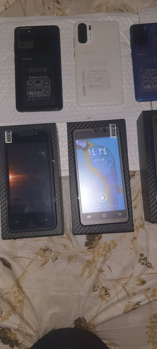 تليفونات مال باله امزون صيني مو تكلي شنو مواصفات لو شكد الذاكره تليفونات صيني بسيطه بس تشتغل أندرويد ودبل سيم كارت شاحنه كلاسيكي ست تليفونات ابيعه كلهن شلع بسعر ٧٥ الف الي يريدهن يتواصل على الرقم *********** مكاني بغداد شارع فلسطين ماعندي توصيل
