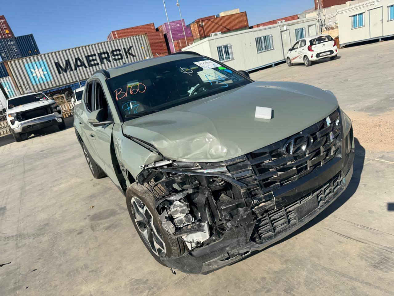 سلام وعليكم سانتا كروز للبيع موديل 24فول سياره الخير فتحة سقف بصمة كامرات 4ويل كب ميكنة2500تيربو وحدثاهة مثل ماموضح بل صوره كشنات جلد +كهرباء+تدفئة وتبريد سياره اخير حبة فول بعد سبوع توصل الميناء سعر158وبيه مجال الشراي علوان بغداد مدينه صدر قطع واحد رقم ***********
