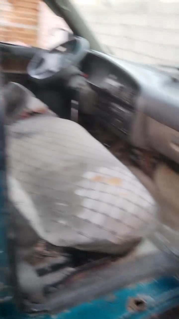 سلام عليكم بريجو موديل ٩٧ بسم راعيها مطلوبه غرامه مرور مليون 200 مكينه بيها خيط بخار حداديه زينه تخم تاير زين سياره تشتغل بيها كبل الشارع ***********  السعر ٣٢ وبيها مجال الغرامات عليه المشتري
