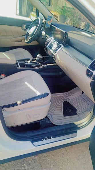 تحيه طيبه 
سورنتو خليجي موديل ٢٠٢١ فول مواصفات عده البنرامه
مكفوله من الحادث بيها مكانات بارد 
رقم بغداد بسمي تحويل مباشر
السعر ٢٤٥ 
مكاني واسط نعمانيه 
للاستفسار الاتصال بالرقم ***********
