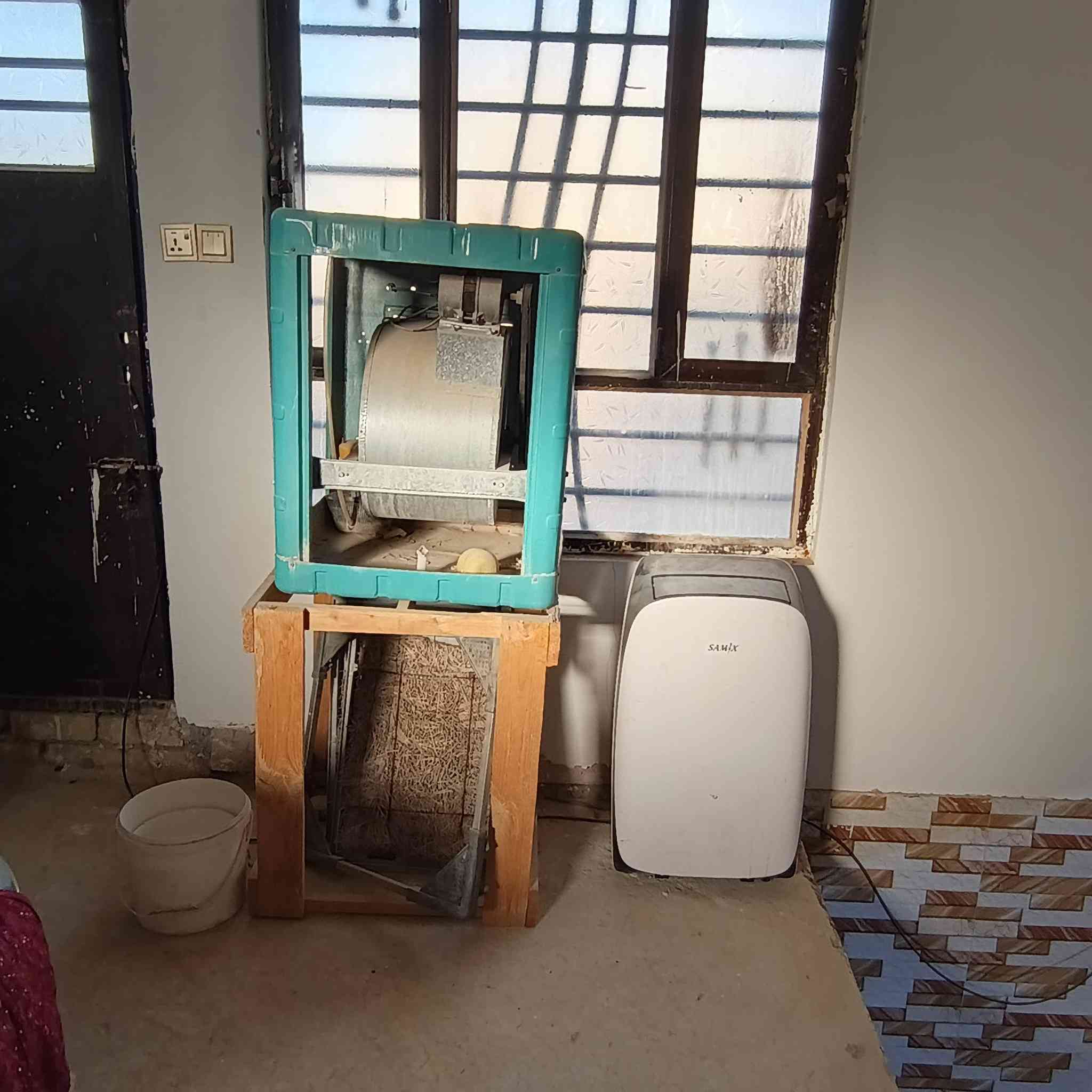 سلام عليكم
غراض بيت لبيع 
مغاسل ٢ وكيزر 
واكو ميوز المنيوم ابعيهن كلهن سويه 
***********
