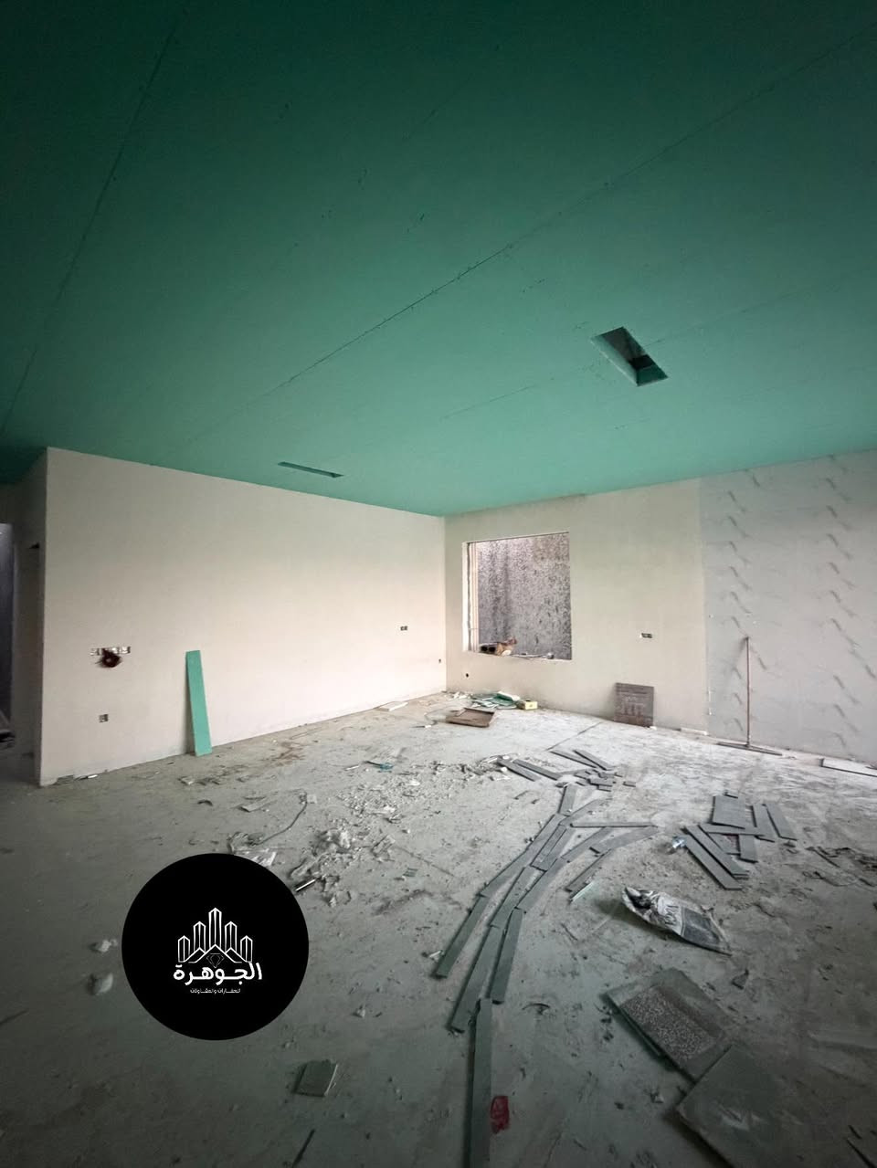 للبيع دار ملكي بمواصفات VlP فول #الموقع مميز جداً حي عدن #مساحة 300 متر #امام حديقة عامة 

#يسلم الدار zero مفتاح خلال مده قليله ان شاء الله 

#الدار  يحتوي  طابق الاول  على 2 غرف نوم سويت وهول كبير ومطبخ حار وبارد  وستقبال كبير  ومجمع صحيات  مع كراج سيارة  وحديقة 
#طابق الثاني 3 غرف نوم سويت مع هول كبير 

#طابو ملك صرف بأسم شخص واحد

#المساحة :300 متر    #واجهة 15 متر 

#الموقع :- مميز جداً  كركوك _ حي عدن  

————————————————— 

الفرص مثل هاي ما تنتظر… احجز عقارك  اليوم وخلي حلمك يصير واقع!
📞 تواصل ويانه على الأرقام التاليه 
***********
 
او يمكنكم مراسله الصفحه  

—————————————————————————— 
 بأمكانكم عرض عقارتكم لدينا سواء كانت #بيــع أو #إيجــار أو #أستثـمار ‌‎زبائننا الكرام بِكُم نَرتقي ونَتشرف بزيارتِكم ونَفتخر بخِدمتِكم 

شركة الجوهرة  للاستثمار والتطوير العقاري معكم نحو الأفضل للإستفساريمكنكم مراسلة الصفحة اوالاتصال بالأرقام التاليه 
***********

عنوان الشركة 

 ( كركوك حي عدن مجاور الجنسيه الجديده  عمارة البحرين )
