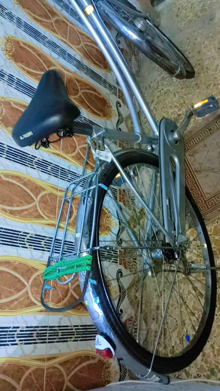 السلام عليكم 
بايسكل حاوية للبيع ،السعر  110 الف مكاني كربلاء ***********
