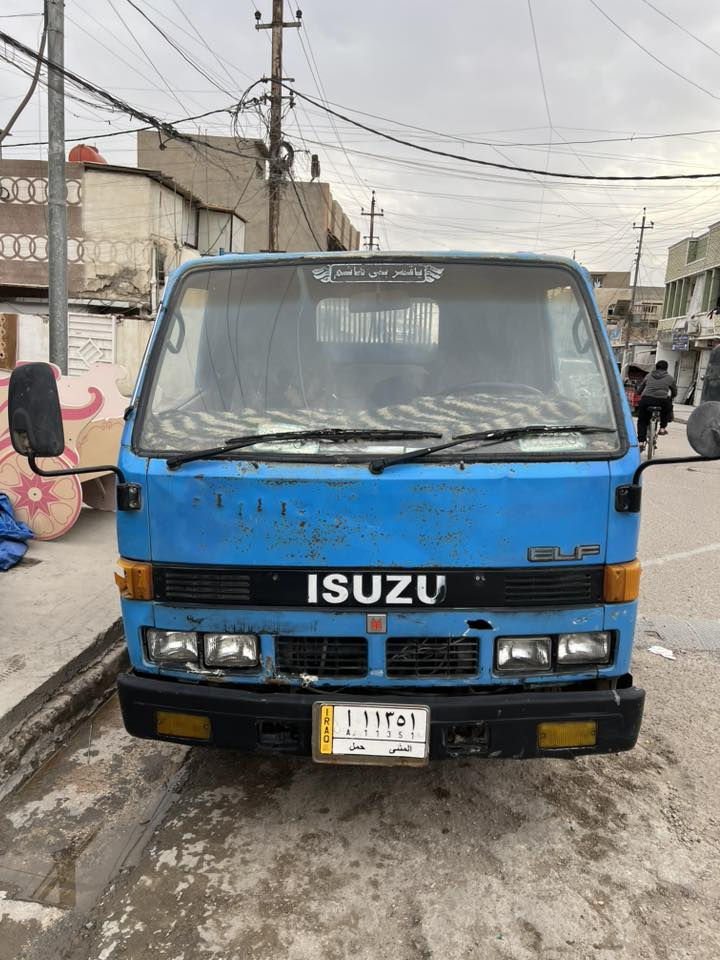 ازوزه موديل 2000  مكينه حجم 105 بيه بخار سياره كله بلادي ما مبدل اي قطعه محرك اكسن كير كله بلادي وشواصي نظيفه  تخم تاير امامي وتحويل ثاني يوم  للاستفسار  السعر 55 وبيه مجال الاتصال على  *********** العنوان بغداد
