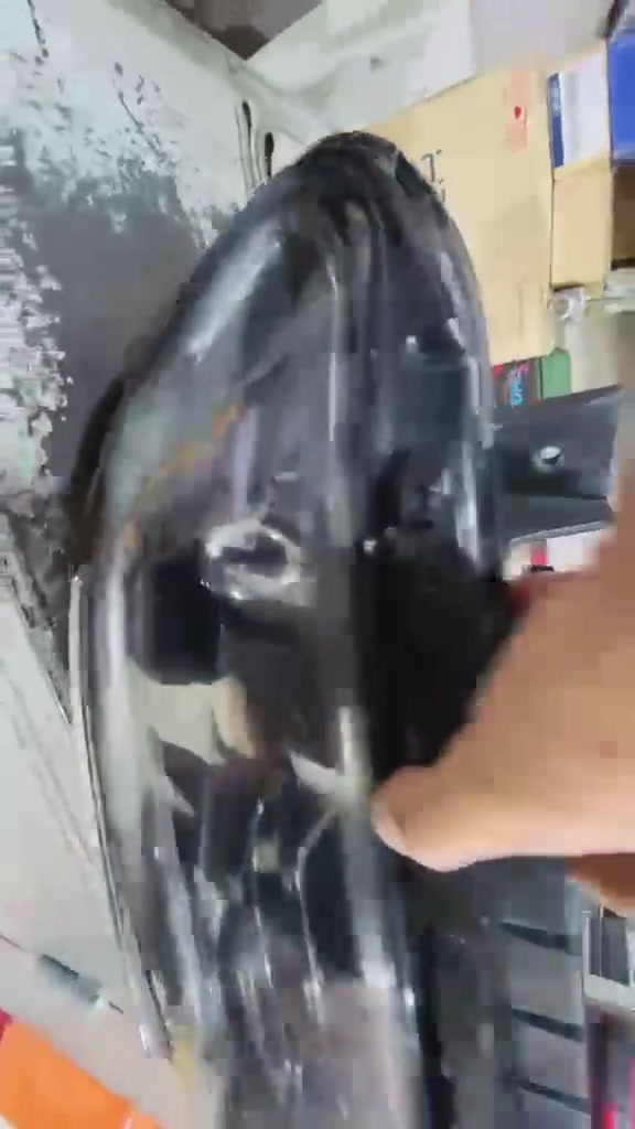 سلام عليكم مازده اصليه صفحت يسره جارجر موديل 22 23 جديده شخطه مابيه سعر 350 لف *********** توصيل موجود محافظات

